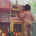 田波涼子さんちの玩具/パステルカラーのキッチンはコレ>>